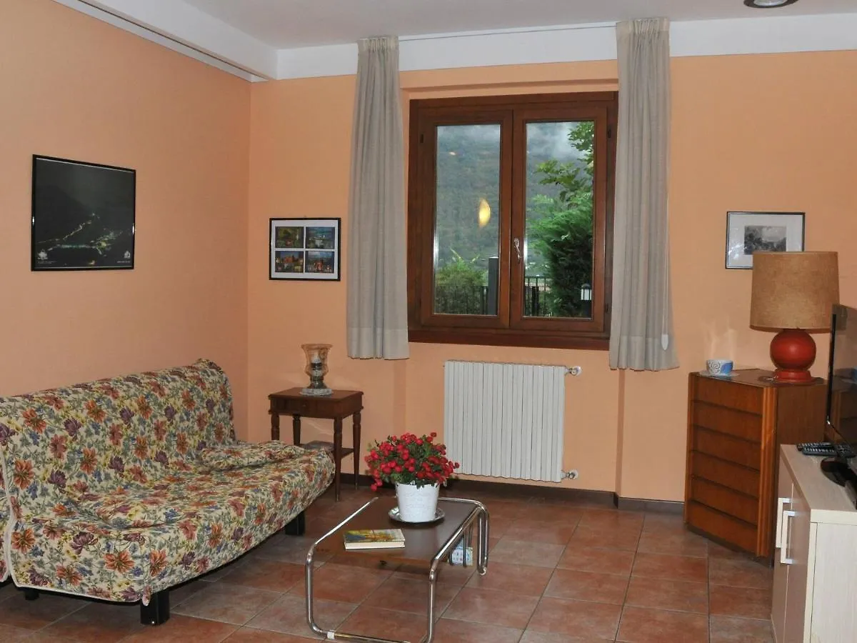 Modern Holiday Home In Idro Lombardy Near Lake Idro Crone